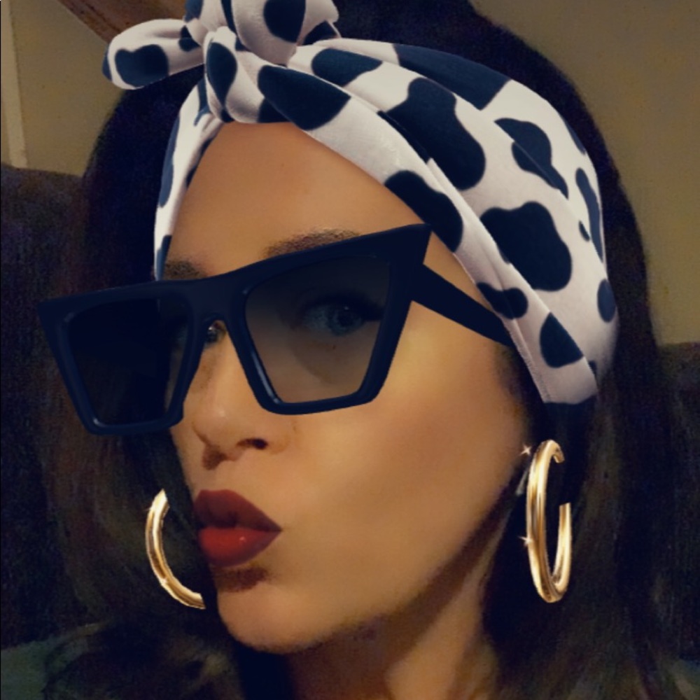 Meet your Posher, Coco